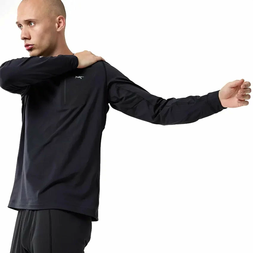 Arc'teryx Men's Rho LT Crew Neck - Black 6 Arc'teryx Men's Rho LT Crew Neck - Black - Image 4