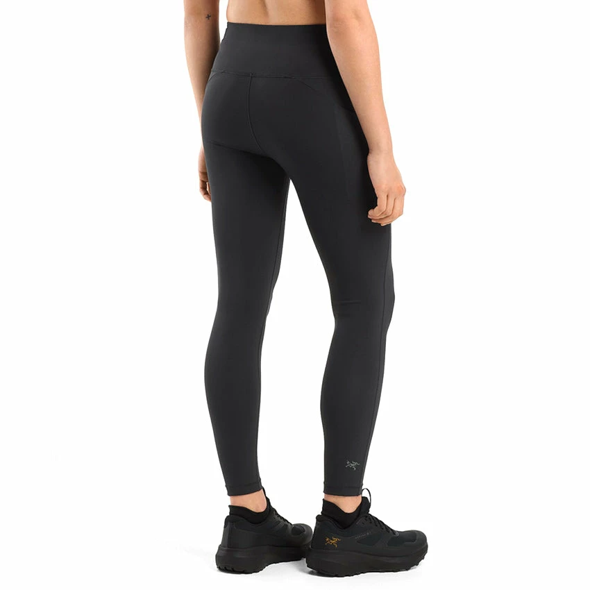 Arc'teryx Women's Essent High-Rise Leggings 26" - Black 6 Arc'teryx Women's Essent High-Rise Leggings 26" - Black - Image 4