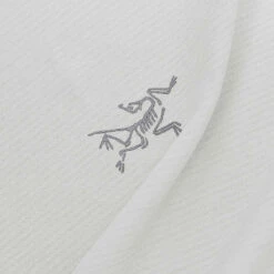 Arc'teryx Men's Cormac Crew S/S T-Shirt - Atmos Heather 11 Arc'teryx Men's Cormac Crew S/S T-Shirt - Atmos Heather -Brokedown Palace Shop Arcteryx SS23 MsCormacCrewSS Atmos 05