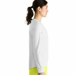 Arc'teryx Women's Taema Crew LS - Atmos Heather 11 Arc'teryx Women's Taema Crew LS - Atmos Heather -Brokedown Palace Shop Arcteryx SS23 TaemaCrewLS Atmos 05