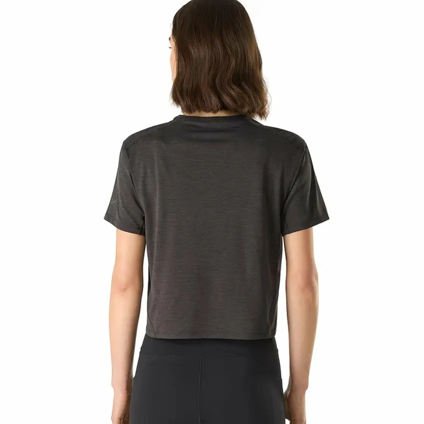 Arc'teryx Women's Taema Crop SS T-Shirt - Black 6 Arc'teryx Women's Taema Crop SS T-Shirt - Black - Image 4