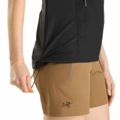 Arc'teryx Women's Atom Lightweight Vest - Black 11 Arc'teryx Women's Atom Lightweight Vest - Black -Brokedown Palace Shop Arcteryx SS23 WsAtomLWVest Black 05
