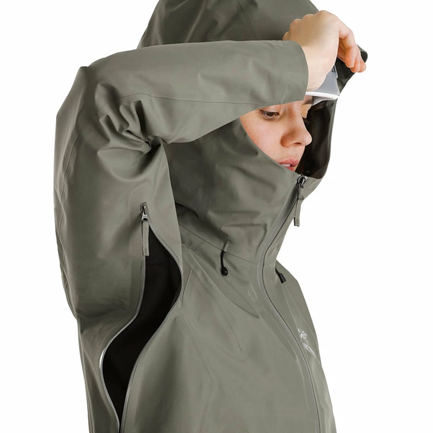 Arc'teryx Women's Beta LT Jacket - Forage 7 Arc'teryx Women's Beta LT Jacket - Forage - Image 5