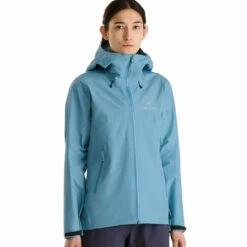 Arc'teryx Women's Beta LT Jacket - Solace 9 Arc'teryx Women's Beta LT Jacket - Solace -Brokedown Palace Shop Arcteryx SS23 WsBetaLT Solace 03