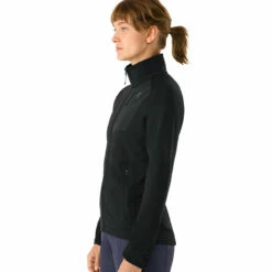 Arc'teryx Women's Delta Jacket - Black 9 Arc'teryx Women's Delta Jacket - Black -Brokedown Palace Shop Arcteryx SS23 WsDeltaJacket Black 03