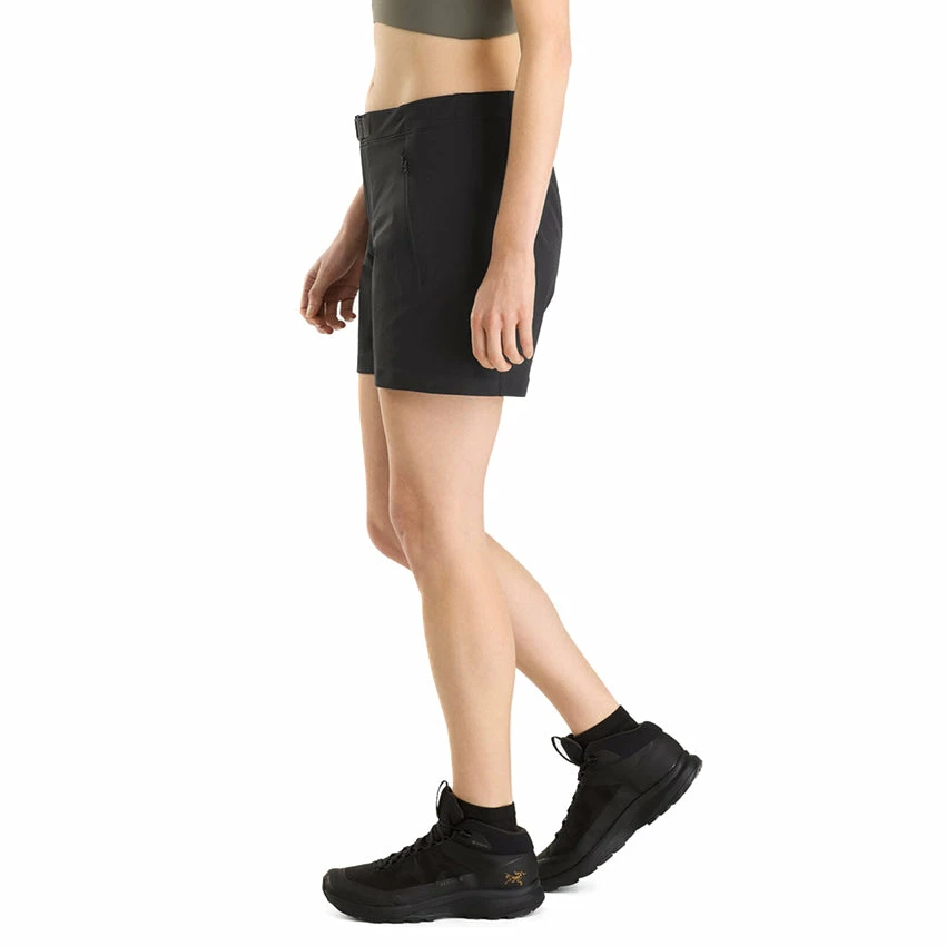 Arc'teryx Women's Gamma Shorts 6" - Black 6 Arc'teryx Women's Gamma Shorts 6" - Black - Image 4