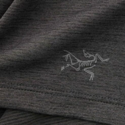 Arc'teryx Women's Taema Crew SS - Black Heather -Brokedown Palace Shop Arcteryx SS23 WsTaemaCrewSS BlackHeather 05