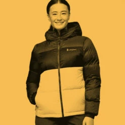 Cotopaxi Women's Solazo Down Hooded Jacket - Black & Maritime -Brokedown Palace Shop Cotopaxi WsSolazoJacket Maritime 03