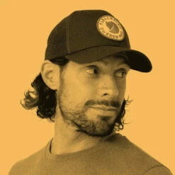 FJÄLLRÄVEN 1960 Logo Långtradarkeps - Dark Navy -Brokedown Palace Shop Fjallraven AW23 1960LogoLangtradarkepsCap Navy 03