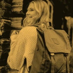 FJÄLLRÄVEN Foldsack No. 1 - Deep Patina -Brokedown Palace Shop Fjallraven AW23 FoldsackNo1 DeepPatina 04