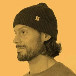 FJÄLLRÄVEN Fjällräven Tab Hat - Deep Forest -Brokedown Palace Shop Fjallraven AW23 TabHat Acorn 04 5e0acf46 4645 4b51 8c6f cffcb5eaa098