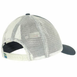 FJÄLLRÄVEN Badge Långtradarkeps - Dark Navy -Brokedown Palace Shop Fjallraven BadgeCap Navy 03