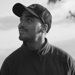 FJÄLLRÄVEN Badge Långtradarkeps - Dark Navy -Brokedown Palace Shop Fjallraven BadgeCap Navy 05