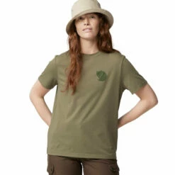 FJÄLLRÄVEN Women's Fox Boxy Logo T-Shirt - Green -Brokedown Palace Shop Fjallraven SS23 WsFoxBoxyTee Green 04