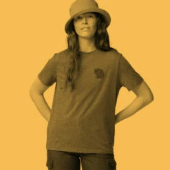 FJÄLLRÄVEN Women's Fox Boxy Logo T-Shirt - Chalk White -Brokedown Palace Shop Fjallraven SS23 WsFoxBoxyTee OffWhite 04