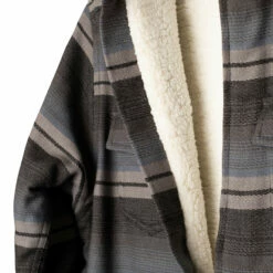 KAVU Men's Eagle Pine Shirt - Midnight Stripe 11 KAVU Men's Eagle Pine Shirt - Midnight Stripe -Brokedown Palace Shop KAVU AW22 EagleShirt MidnightStripe 05