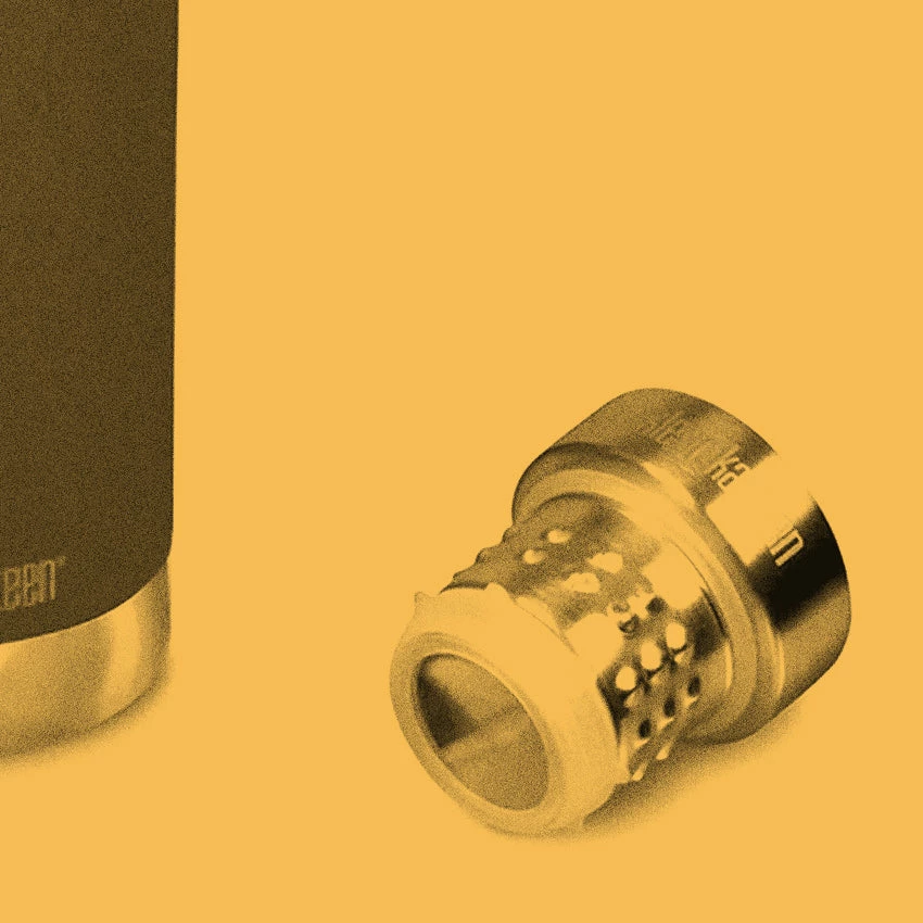 Klean Kanteen Insulated Classic 25oz W/ Pour Through Cap - Black 4 Klean Kanteen Insulated Classic 25oz W/ Pour Through Cap - Black - Image 2