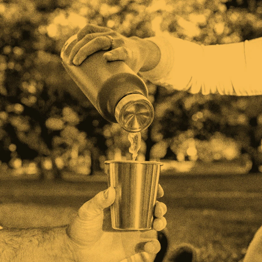 Klean Kanteen Insulated Classic 25oz W/ Pour Through Cap - Black 7 Klean Kanteen Insulated Classic 25oz W/ Pour Through Cap - Black - Image 5