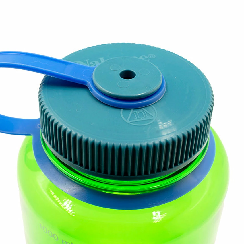 Nalgene 32oz/1L WM Tritan Sustain Bottle - Parrot Green 5 Nalgene 32oz/1L WM Tritan Sustain Bottle - Parrot Green - Image 3