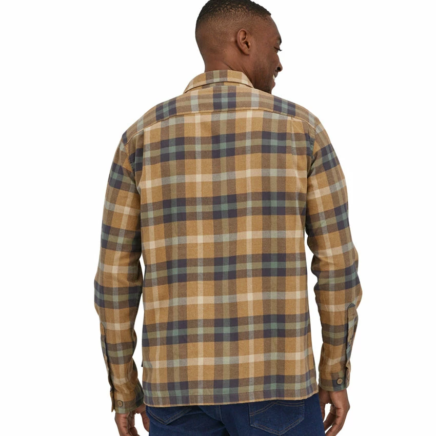 Patagonia Men's L/S Organic Cotton Fjord Flannel Shirt - Forage: Mojave Khaki 6 Patagonia Men's L/S Organic Cotton Fjord Flannel Shirt - Forage: Mojave Khaki - Image 4