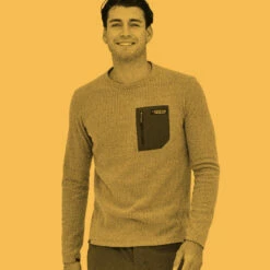 Patagonia Men's R1 Air Crew - Basin Green -Brokedown Palace Shop Patagonia AW22 R1FleeceCrew SequoiaRed 03 d7e6c008 8802 48be 9f91 e8131da765a3