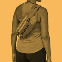 Patagonia Black Hole Waist Pack 5L - Shine Yellow 11 Patagonia Black Hole Waist Pack 5L - Shine Yellow -Brokedown Palace Shop Patagonia AW23 BlackHoleWaistPack5L SHNY 05