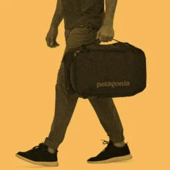 Patagonia Black Hole Mini MLC - Shrub Green -Brokedown Palace Shop Patagonia AW23 MiniMLC SHRG 05