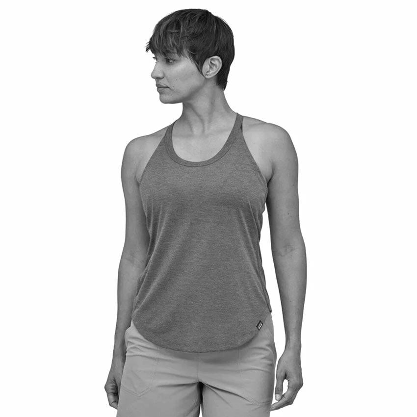 Patagonia Women's Capilene Cool Trail Tank - Classic Navy 4 Patagonia Women's Capilene Cool Trail Tank - Classic Navy - Image 2