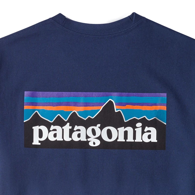 Patagonia Men's P-6 Logo Responsibili-Tee - Classic Navy 4 Patagonia Men's P-6 Logo Responsibili-Tee - Classic Navy - Image 2
