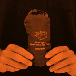 Patagonia Ultralight Black Hole Mini Hip Pack - Obsidian Plum -Brokedown Palace Shop Patagonia SS23 BHHipPack Black 04 9c288197 0d78 4a27 ba57 f90088cb182f
