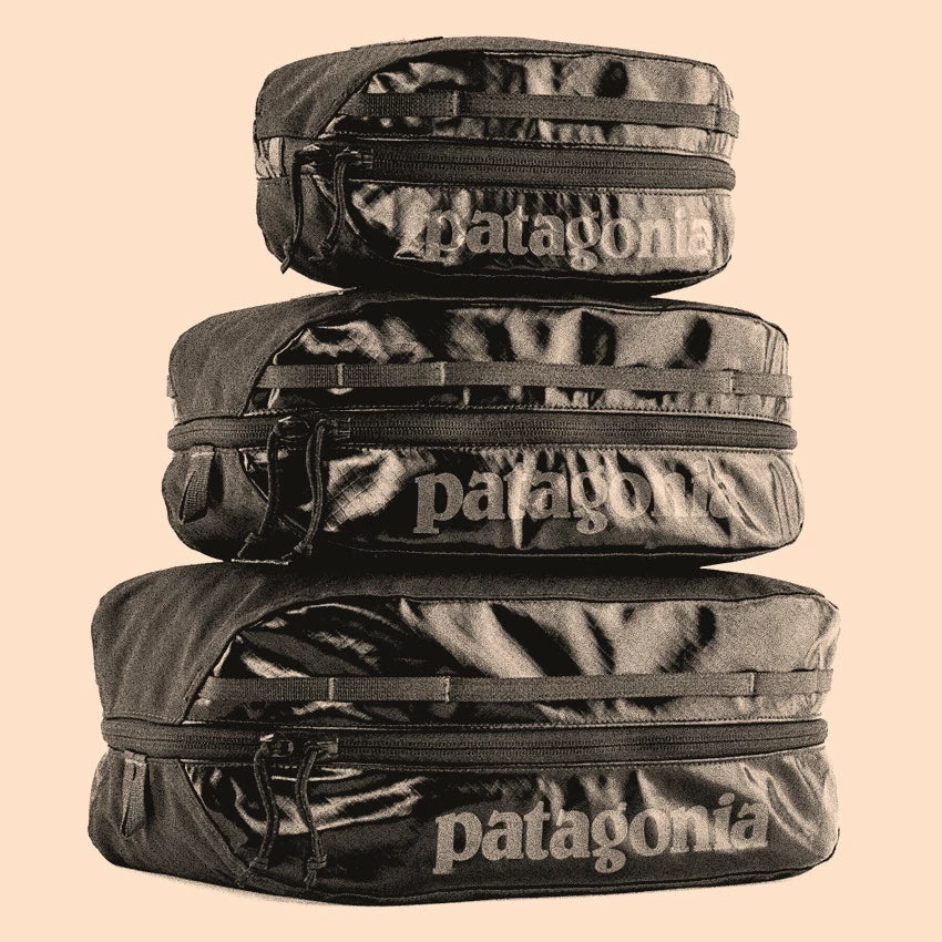 Patagonia Black Hole Cube Medium - Black 7 Patagonia Black Hole Cube Medium - Black - Image 5