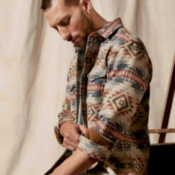 Pendleton Fitted La Pine Overshirt - Smith Rock Tan 11 Pendleton Fitted La Pine Overshirt - Smith Rock Tan -Brokedown Palace Shop Pendleton AW22 LaPineShirt SmithRockTan 05