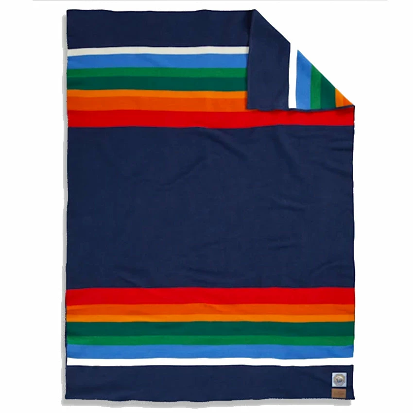 Pendleton National Park Throw W/ Carrier - Crater Lake Navy 4 Pendleton National Park Throw W/ Carrier - Crater Lake Navy - Image 2