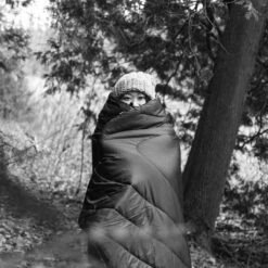 Rumpl Original Puffy Blanket - Yellowstone National Park -Brokedown Palace Shop Rumpl OriginalPuffyBlanket Black 03 102eb5da 2b89 41b8 a9d6 073a5ea3f4b8