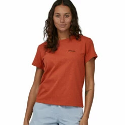 Patagonia Women's P-6 Logo Responsibili-Tee - Quartz Coral 10 Patagonia Women's P-6 Logo Responsibili-Tee - Quartz Coral -Brokedown Palace Shop SS23 Patagonia WsP6ResponsibiliTee QZCO 04