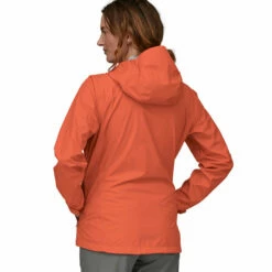 Patagonia Women's Torrentshell 3L Jacket - Quartz Coral -Brokedown Palace Shop SS23 Patagonia WsTorrentshell3LJacket QZCO 04