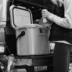 Yeti Roadie 24 Cool Box - Charcoal -Brokedown Palace Shop YETI Roadie24Cooler Charcoal 05 4b224066 3685 4b5e b05a b91d20a94fc5